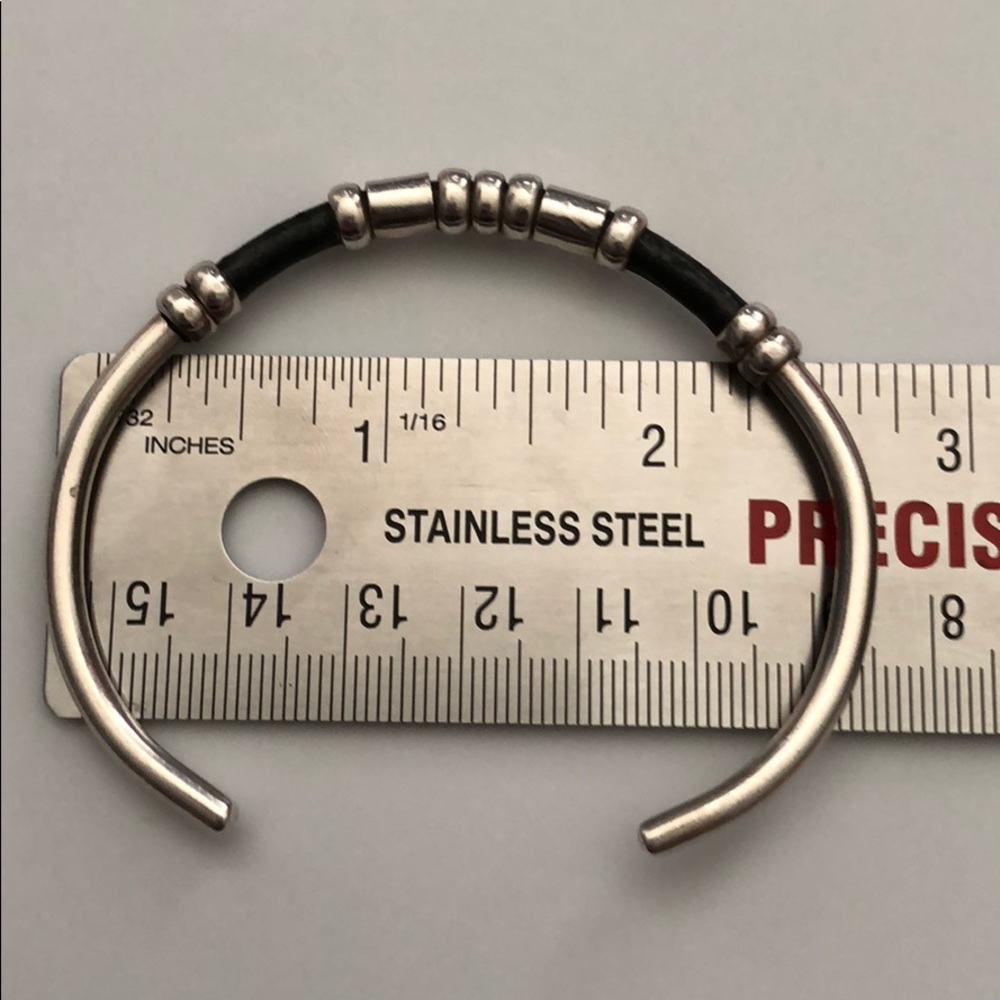Silver Handmade Black Detail Bangle - Picture 7 of 8